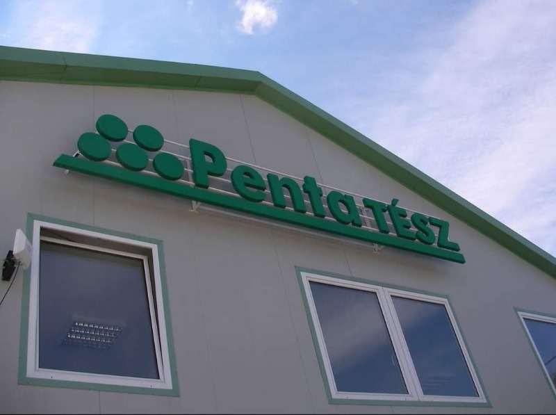 Penta Tész