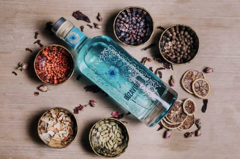 Magyar kézműves gin és pezsgő