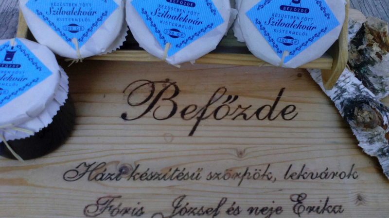Rézüstben főtt szilvalekvár cukor nélkül 300