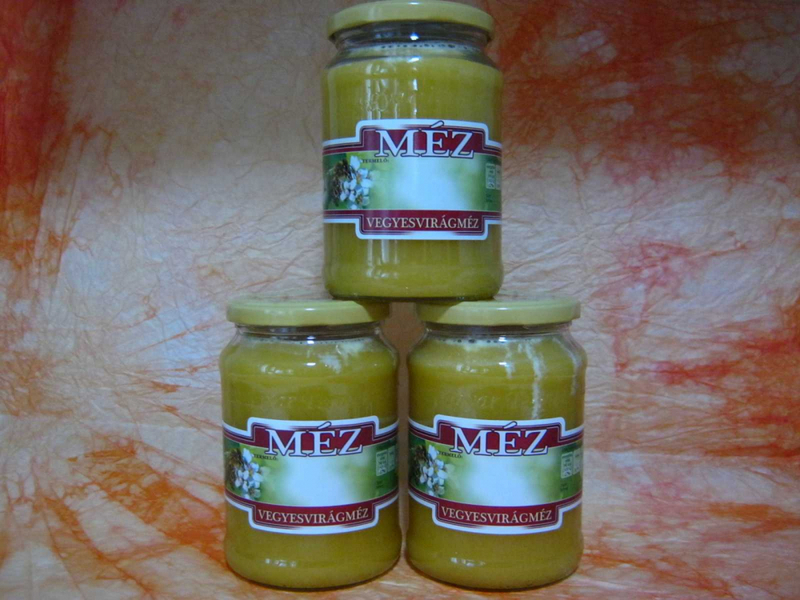 Különleges vadvirág krémes méz 1 kg.