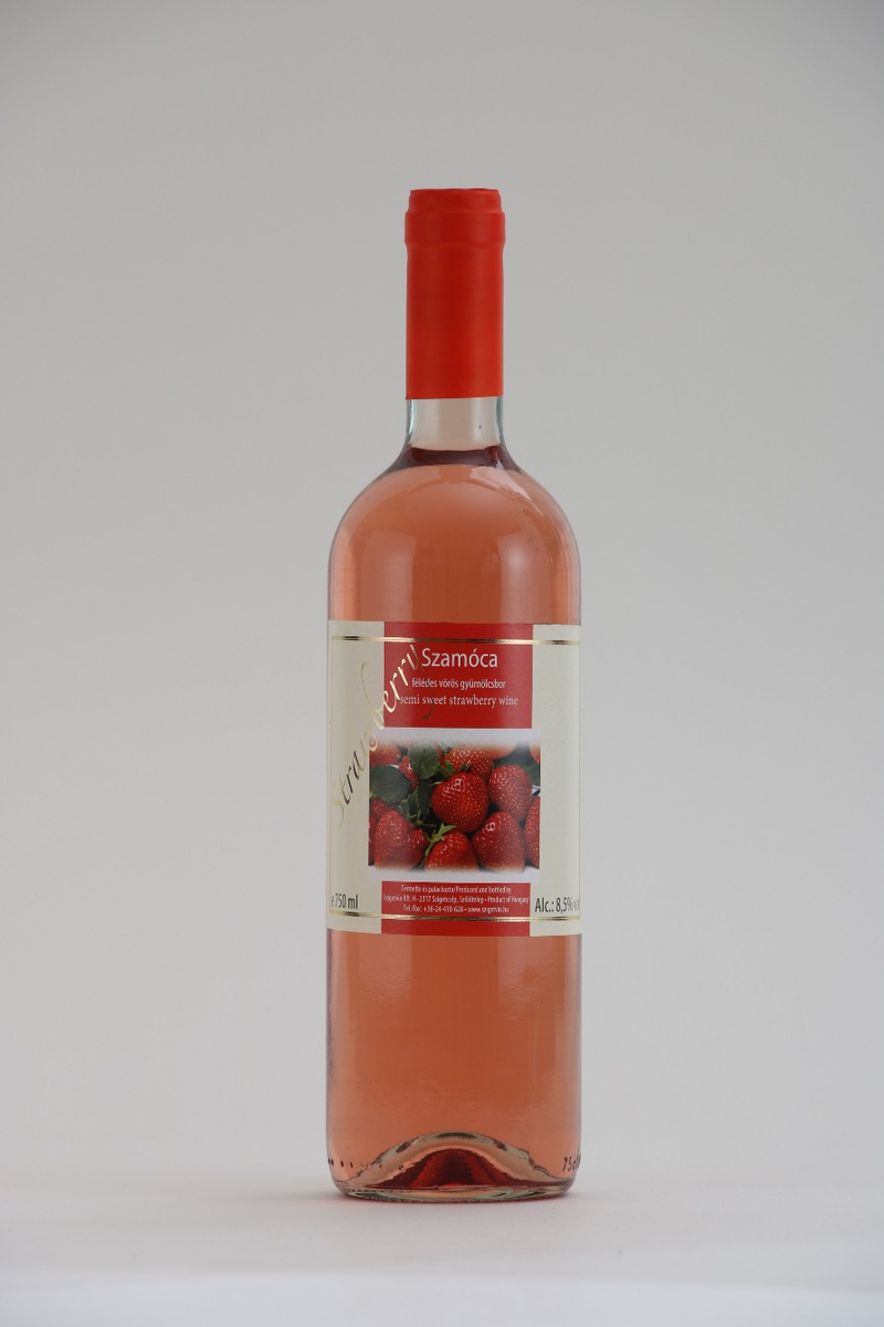Szamócabor félédes rosé gyümölcsbor