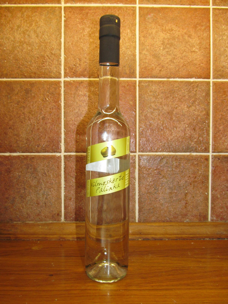 Vilmoskörte pálinka